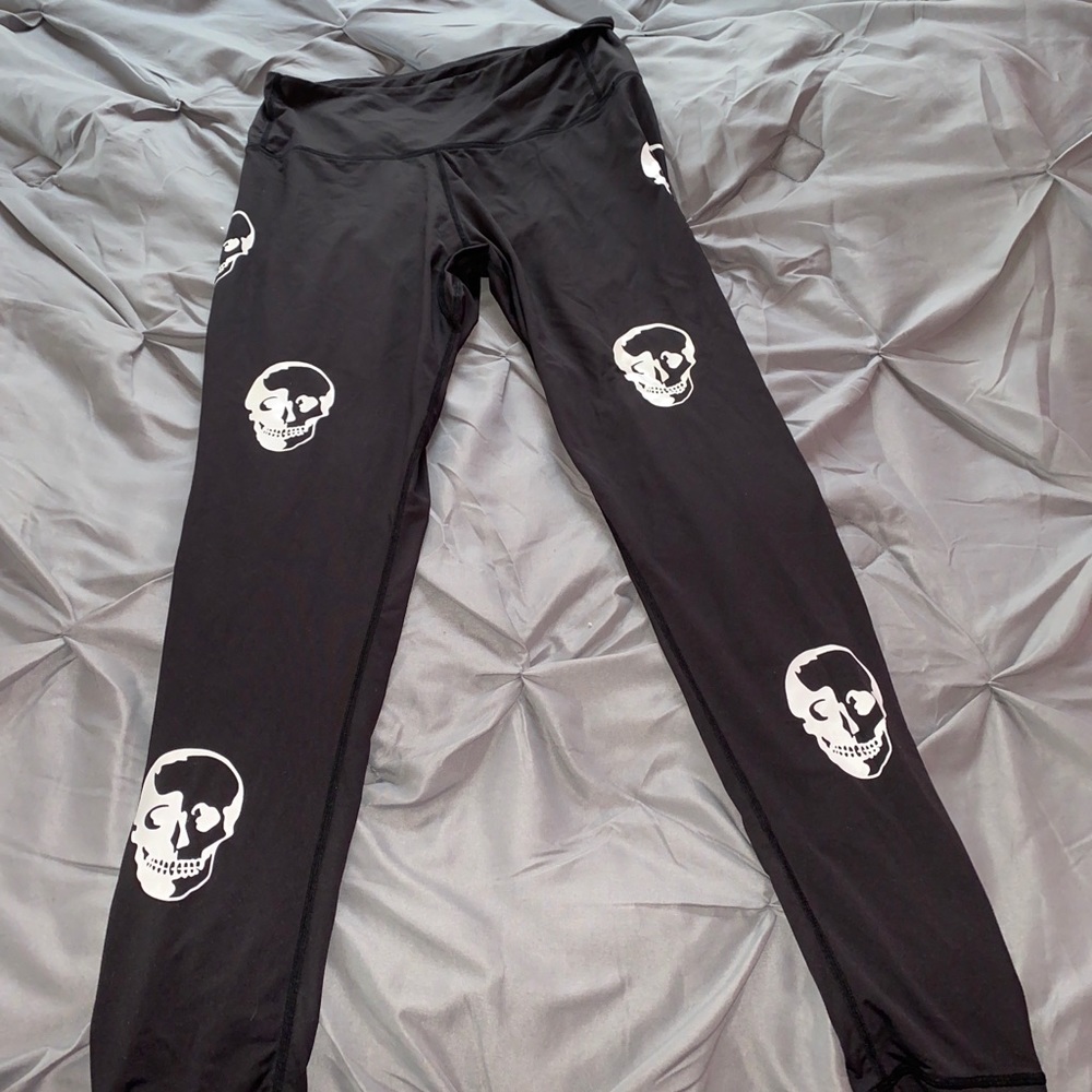 CHRLDR SKULL- high waisted leggings